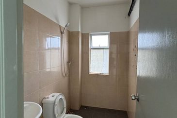 Ipoh meru scientex gated guarded double storey house for rent