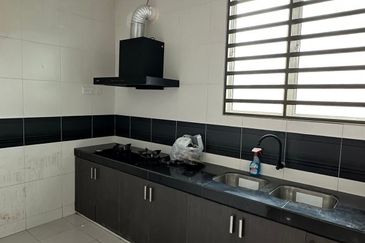 Ipoh pengkalan tiara fully furnished double storey house for rent