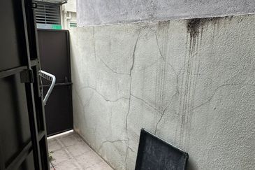 Ipoh pengkalan tiara fully furnished double storey house for rent