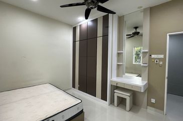 Ipoh garden east fully furnished double storey corner house for rent