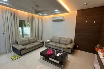 Ipoh garden east fully furnished double storey corner house for rent