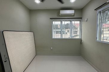 Ipoh garden east fully furnished double storey corner house for rent