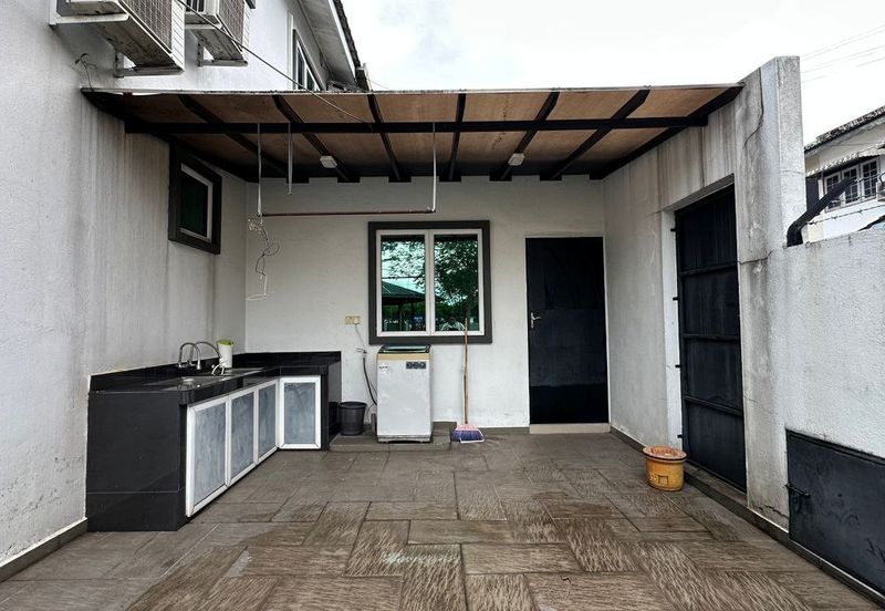 Ipoh garden east fully furnished double storey corner house for rent