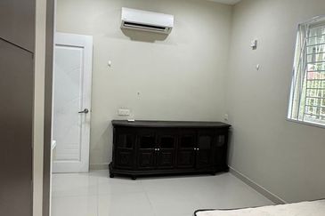Ipoh garden east fully furnished double storey corner house for rent