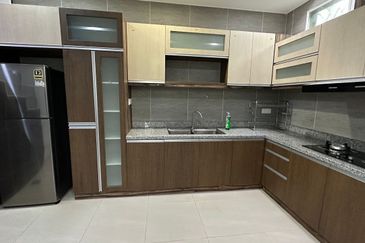 Ipoh garden east fully furnished double storey corner house for rent