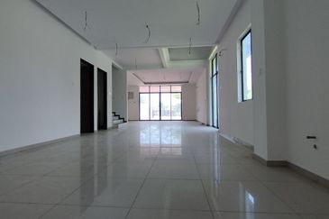 Ipoh pasir puteh selatan 2 sty bungalow corner house for sale