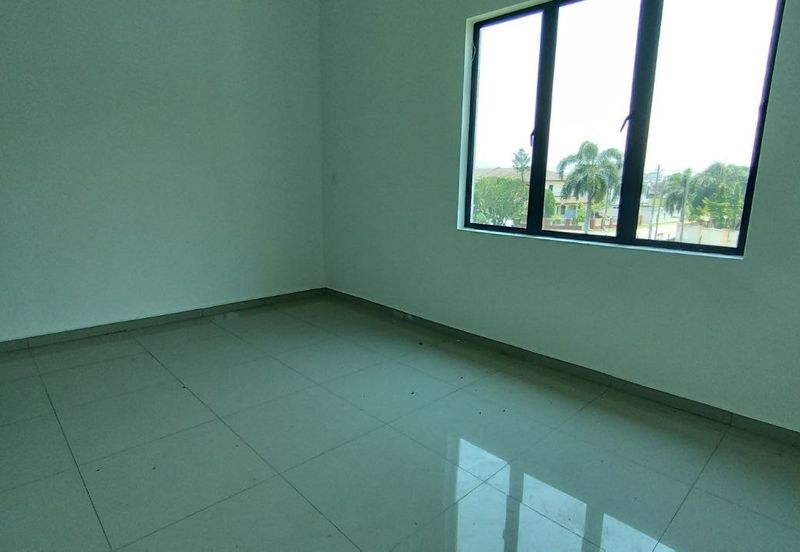 Ipoh pasir puteh selatan 2 sty bungalow corner house for sale