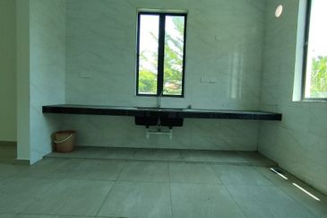 Ipoh pasir puteh selatan 2 sty bungalow corner house for sale
