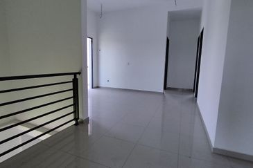 Ipoh pasir puteh selatan 2 sty bungalow corner house for sale