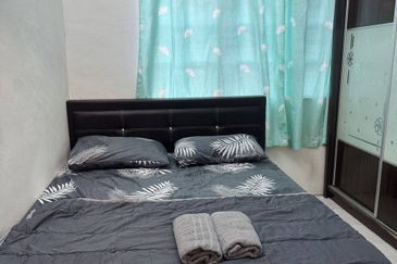 Ipoh bercham anjung double storey inter corner house for rent
