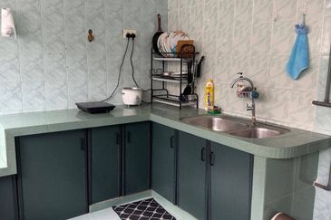 Ipoh bercham anjung double storey inter corner house for rent