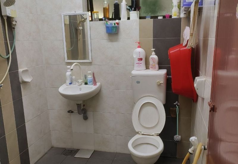 Ipoh bercham desa putra indah renovated 1 sty bungalow house for sale