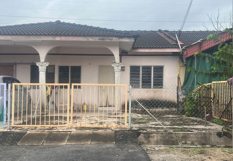 Perak batu gajah single storey house for sale