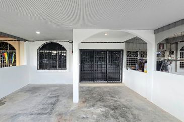 Ipoh klebang restu renovated extended single storey house for sale
