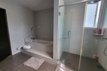 Ipoh tambun upland 3 2 storey semi-d corner house for rent