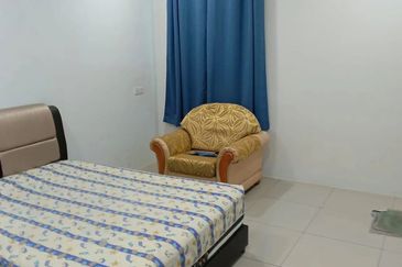 Ipoh pengkalan setia fully furnished 2 sty corner house for rent