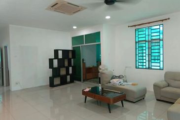 Ipoh pengkalan setia fully furnished 2 sty corner house for rent