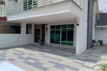 Ipoh pengkalan setia fully furnished 2 sty corner house for rent
