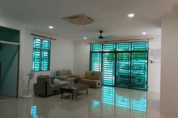 Ipoh pengkalan setia fully furnished 2 sty corner house for rent