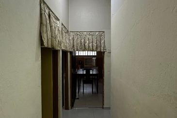 Ipoh garden fully furnished renovated single storey house for rent