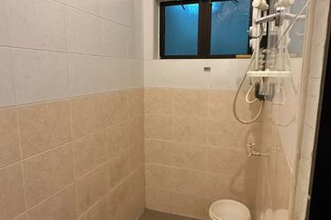 Ipoh garden fully furnished renovated single storey house for rent