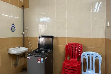 Ipoh garden fully furnished renovated single storey house for rent