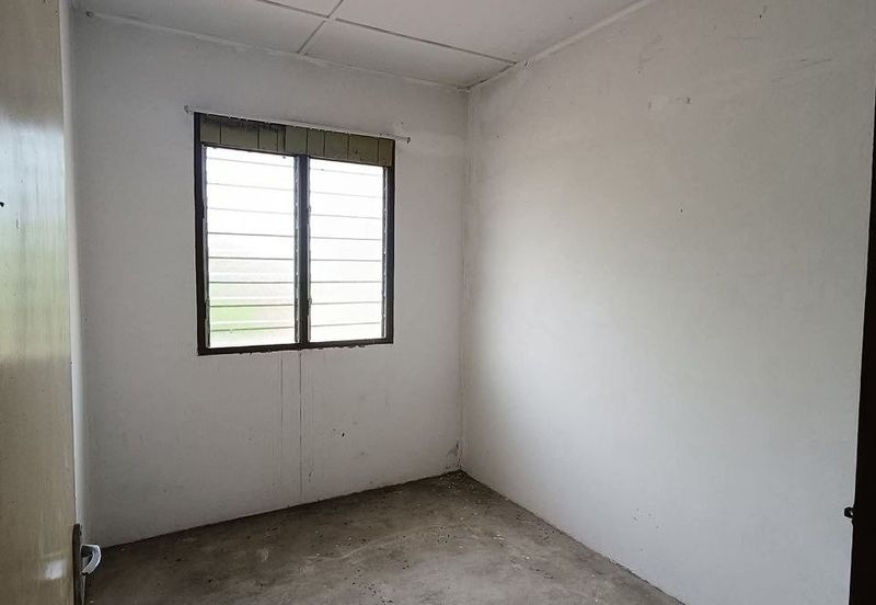 Perak batu gajah double storey house for sale