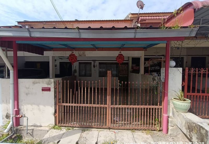 Perak batu gajah double storey house for sale