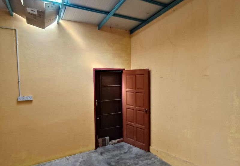 Perak batu gajah double storey house for sale