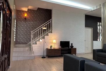 Ipoh botani margosa fully furnished double storey corner house for rent