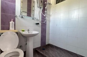 Ipoh botani margosa fully furnished double storey corner house for rent