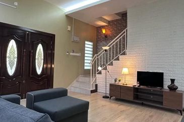 Ipoh botani margosa fully furnished double storey corner house for rent