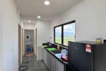 Piccadilly Service Residence @ Greentown