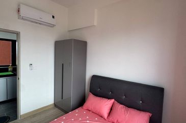 Piccadilly Service Residence @ Greentown