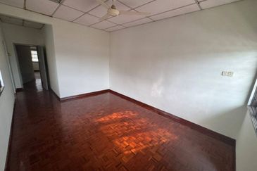 Ipoh garden south double storey house for rent