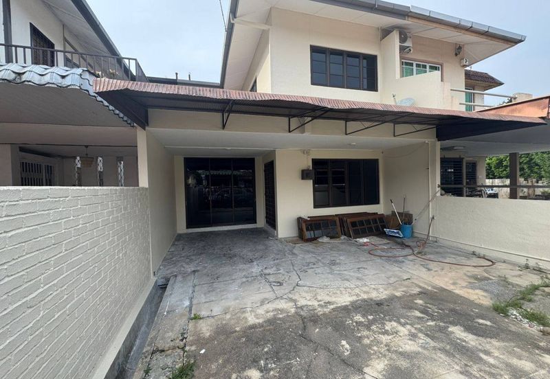 Ipoh garden south double storey house for rent
