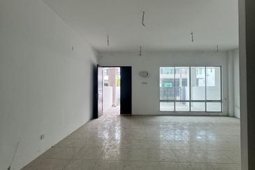 Perak batu gajah metro pengkalan double storey new house for sale