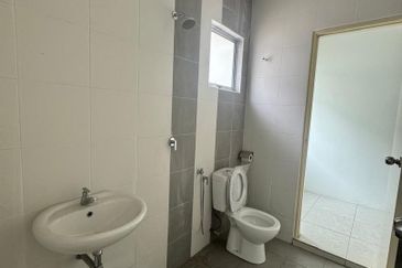 Perak batu gajah metro pengkalan double storey new house for sale