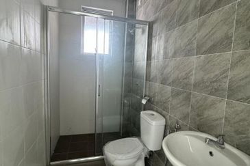 Perak batu gajah metro pengkalan double storey new house for sale