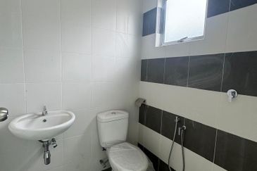 Perak batu gajah metro pengkalan double storey new house for sale