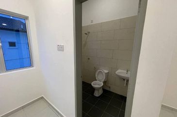 Ipoh meru tropika gated guarded double storey house for rent