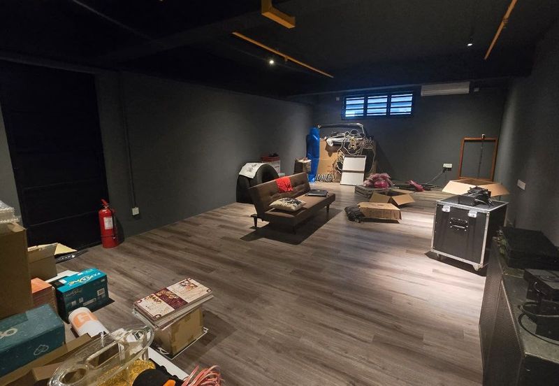 Ipoh town majestic fully furnished renovated bisnez office for sale