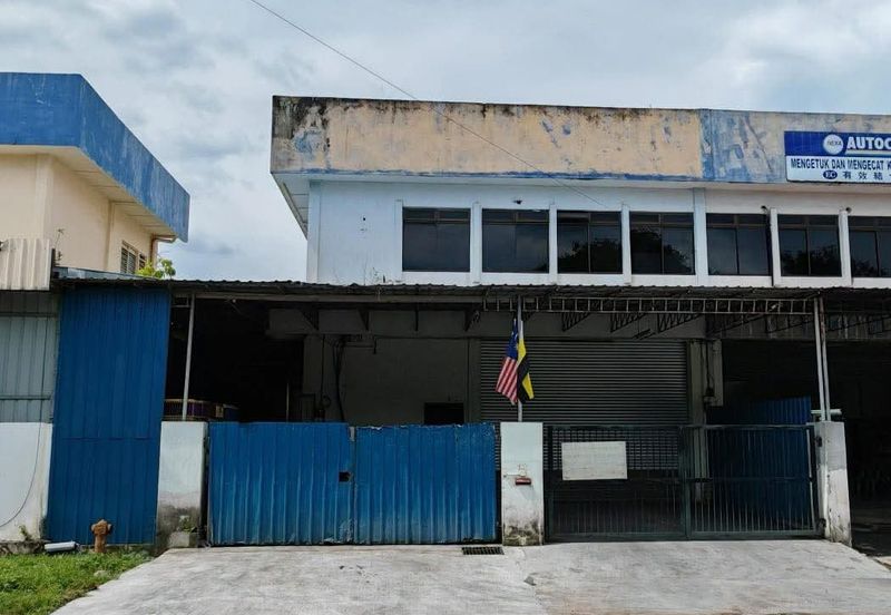 Ipoh taman soong choon fully covered factory warehouse for rent