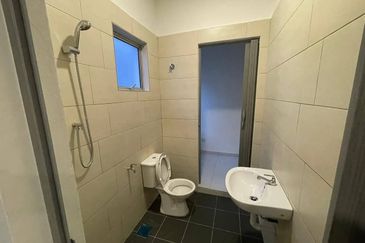 Ipoh meru tropika gated guarded double storey house for rent