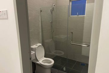 Ipoh meru tropika gated guarded double storey house for rent