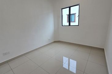 Ipoh klebang perdana facing field double storey new house for rent