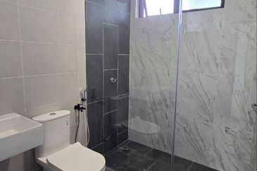 Ipoh klebang perdana facing field double storey new house for rent