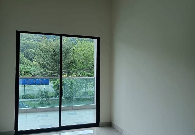 Ipoh menglembu bukit merah double storey corner house for rent