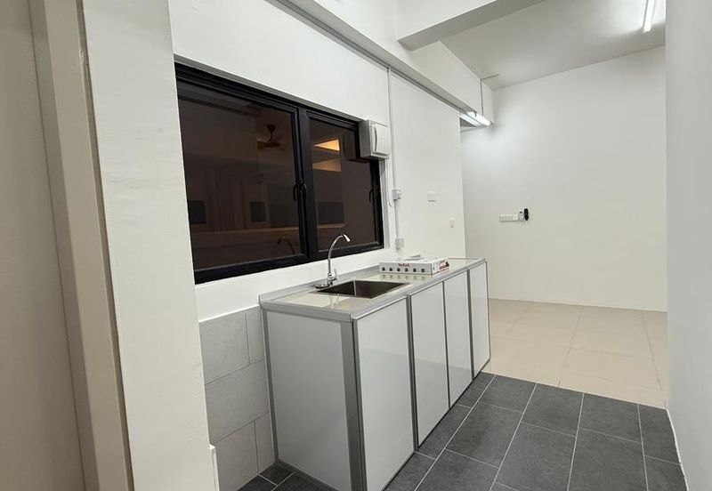 Piccadilly Service Residence @ Greentown