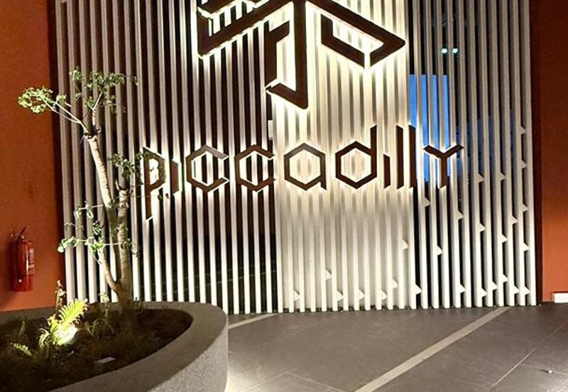 Piccadilly Service Residence @ Greentown